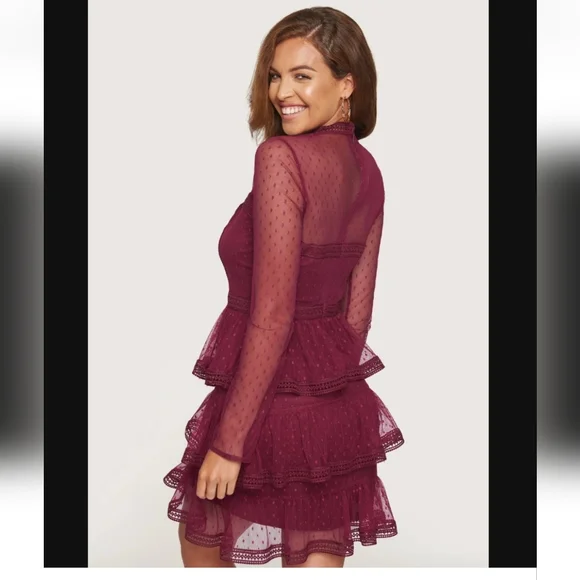 NWT Bebe Lace Dress Size 6 - Picture 2 of 10